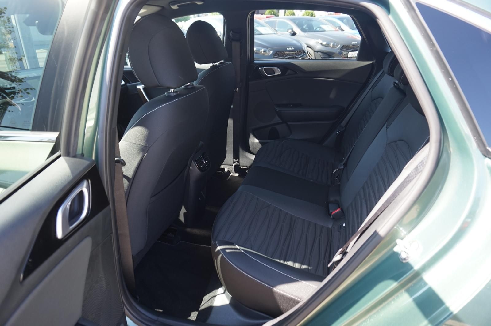 Kia Ceed 1.5 TGDI GT-LINE - Samsaru's Car Outlet