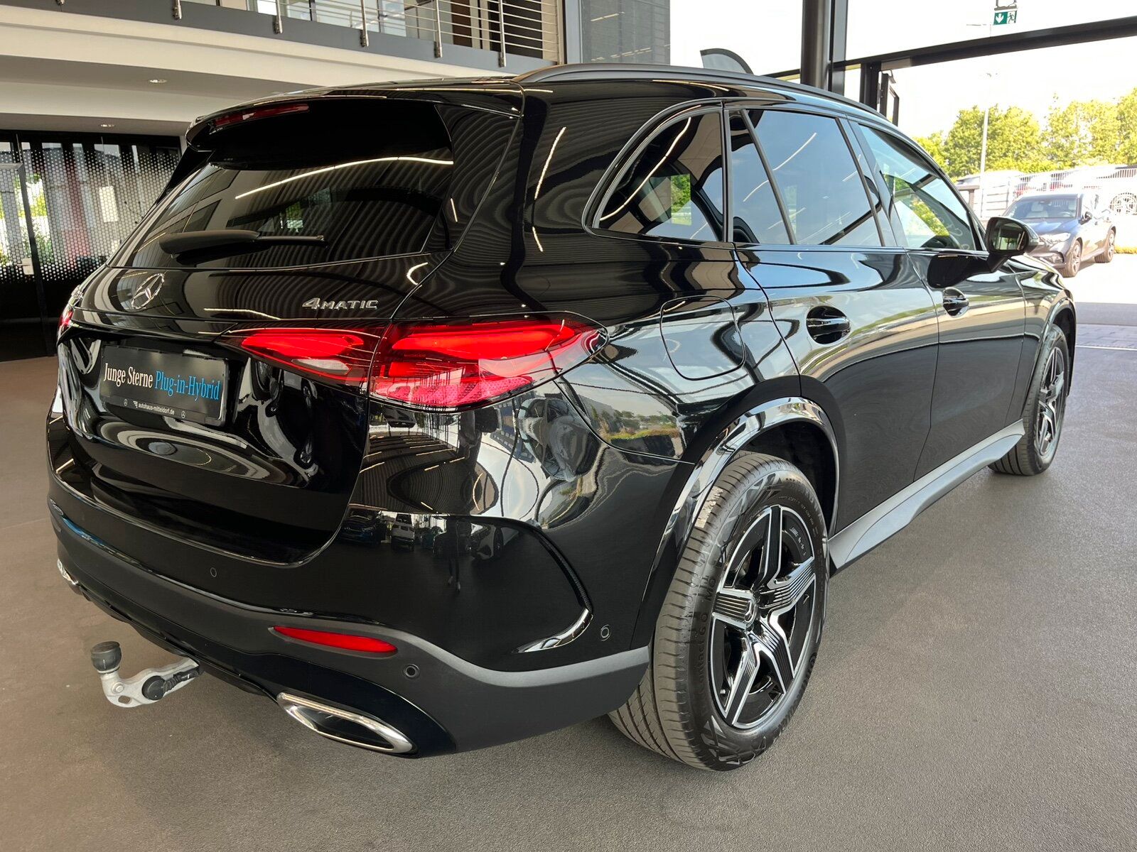 Mercedes-Benz GLC 300 de 4M AMG ADVANCED+ - Samsaru's Car Outlet