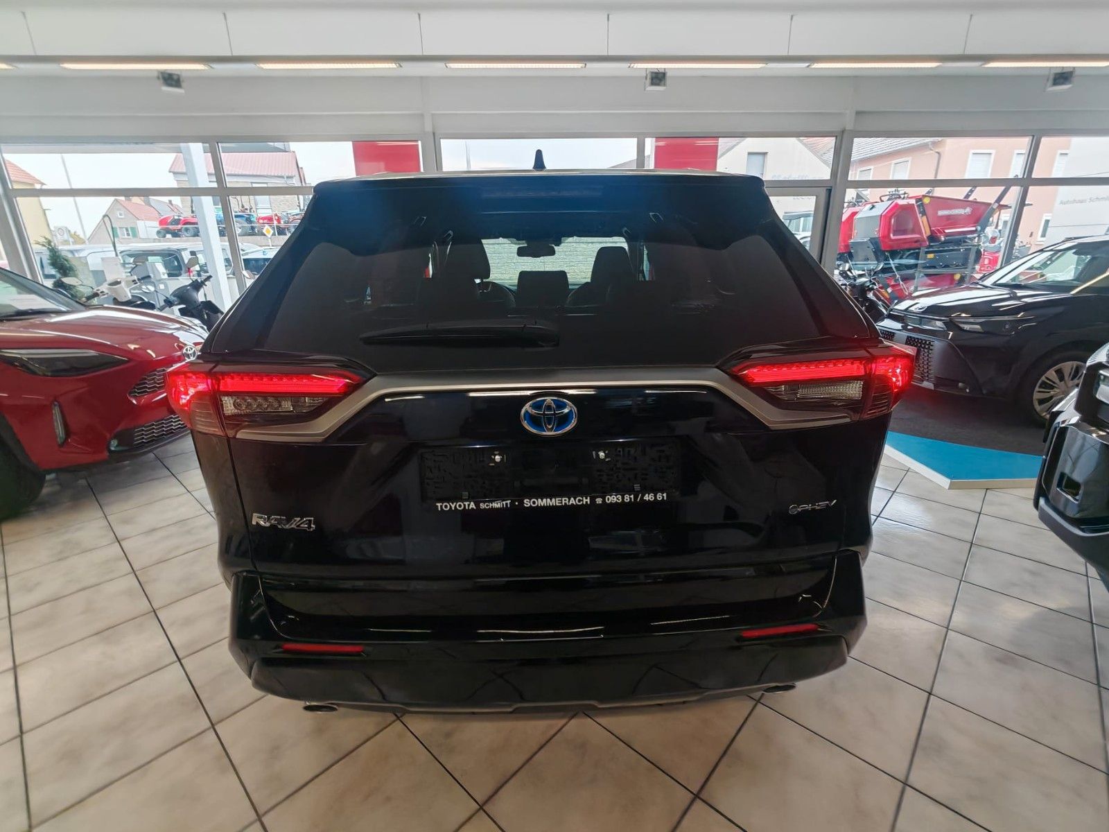 Toyota RAV 4 Plug-in Hybrid 4x4 Teamplayer Neu