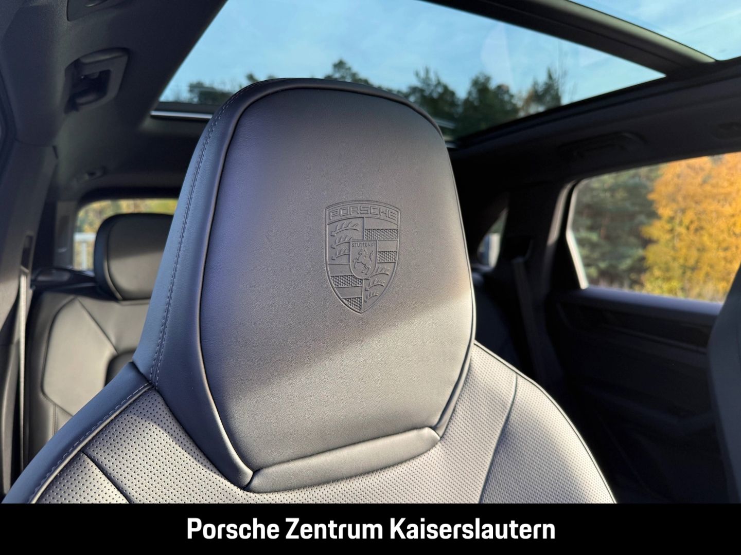 Porsche Cayenne E-Hybrid Black Edition HA-Lenkung 21-Zol