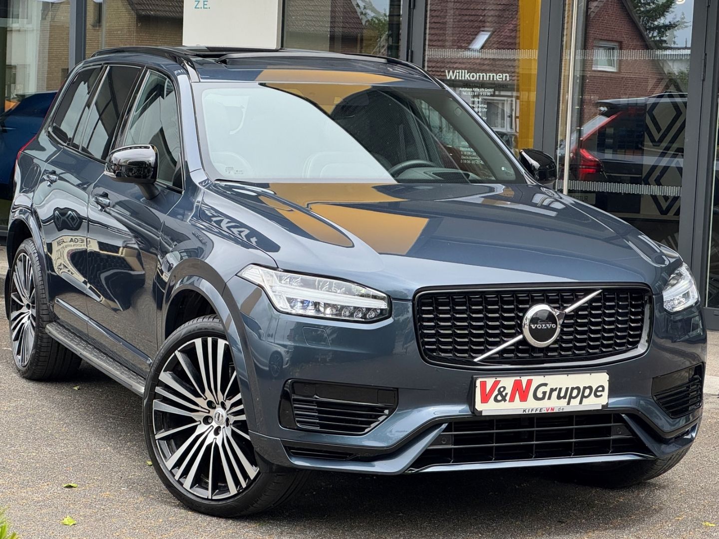 Volvo XC90 R Design Edition Recharge AWD - Samsaru's Car Outlet