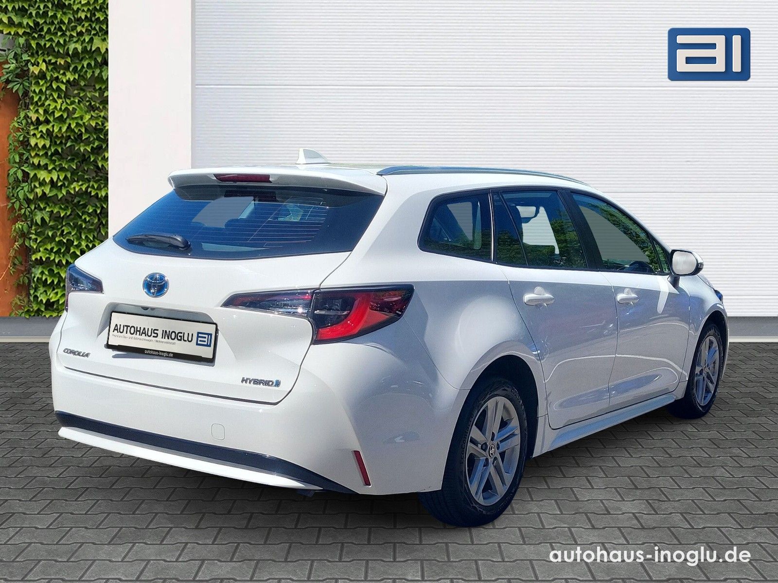 Toyota Corolla 1.8 Hybrid Business - Samsaru's Car Outlet