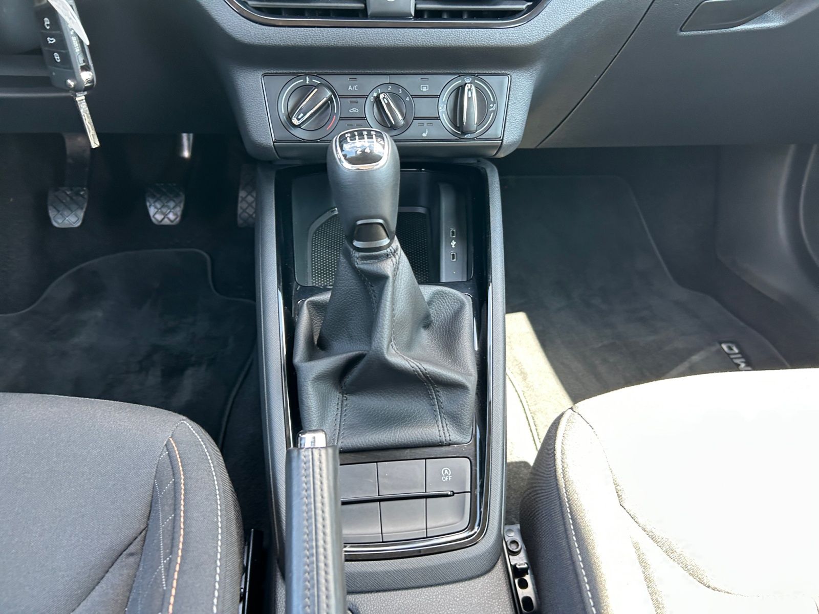 Skoda Kamiq 1.0 TSI Ambition - Samsaru's Car Outlet