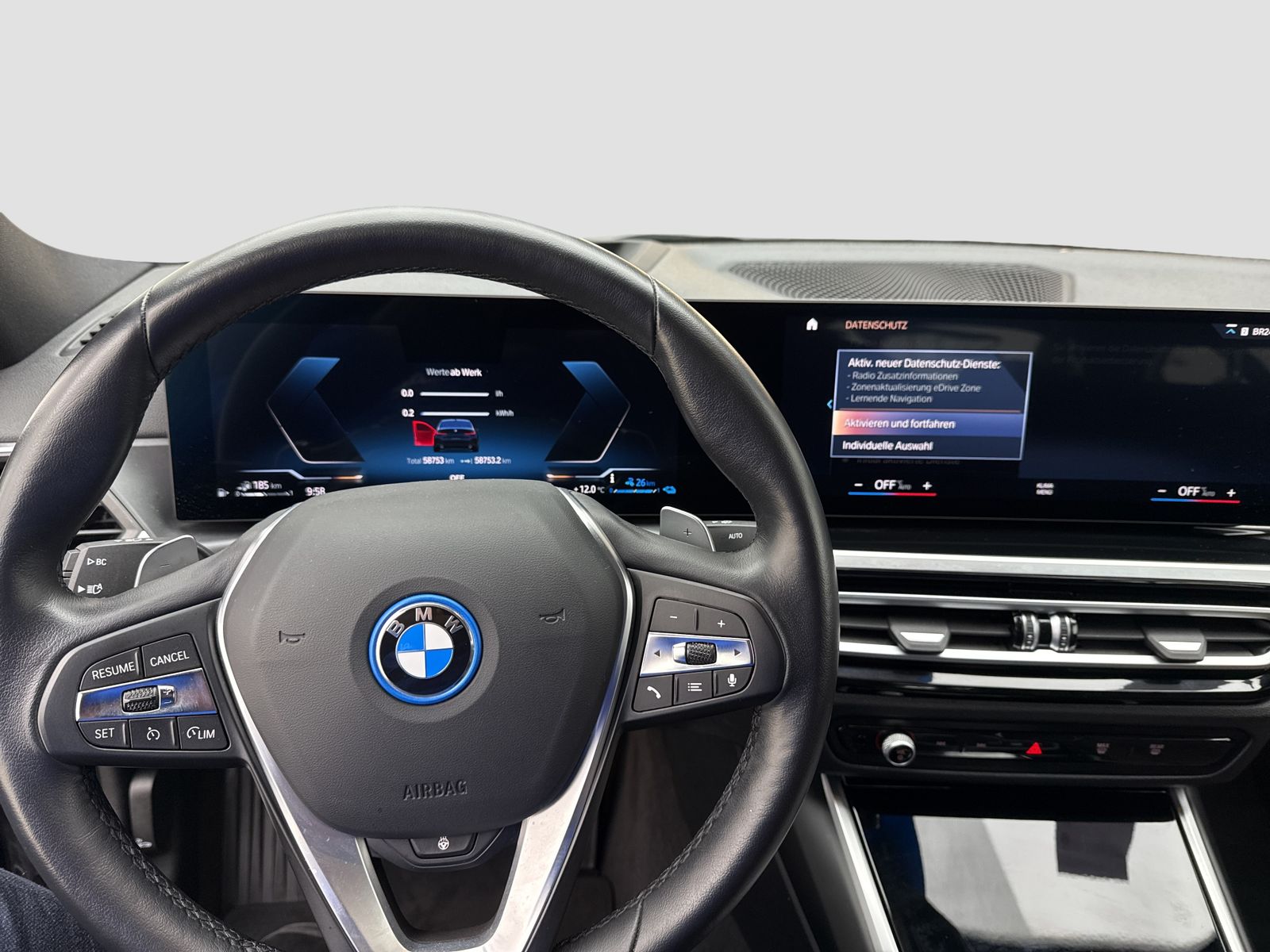 BMW 330e xDrive Limousine HiFi DAB LED Lenkradhz.