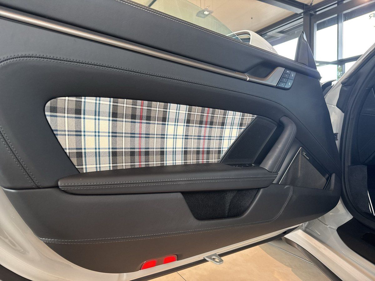 Porsche 992 TURBO 50 JAHRE HERITAGE DESIGN PAKET