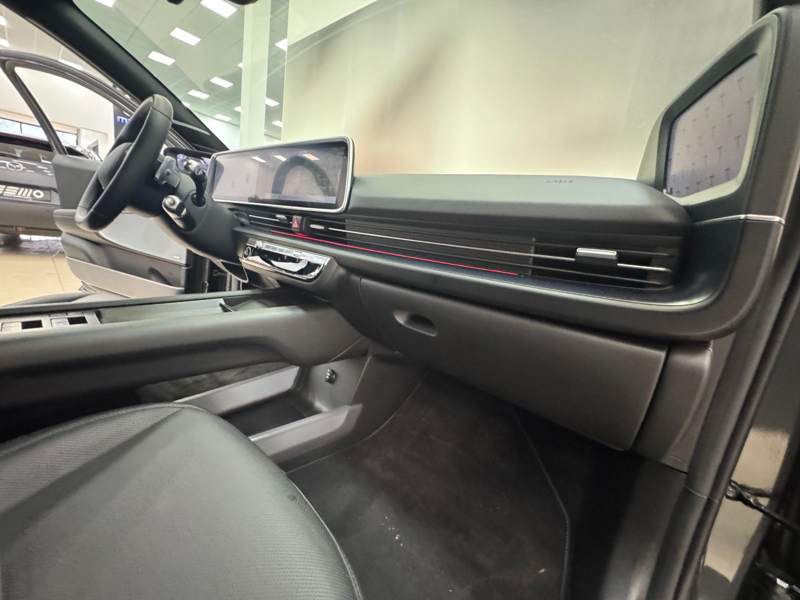 Hyundai IONIQ 6 77,4kWh 325ps 4WD Uniq 360°K/BOSE/DIGI
