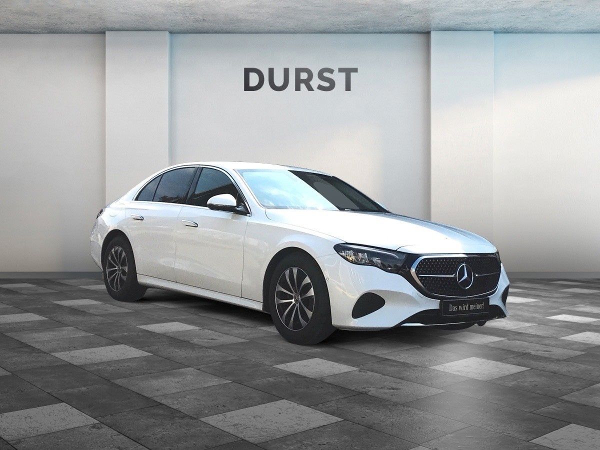 Mercedes-Benz E 200 - Samsaru's Car Outlet