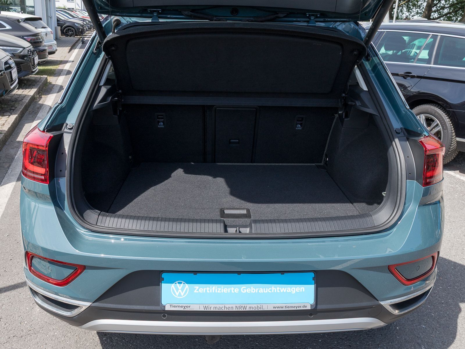 Volkswagen T-Roc 1.5 TSI DSG STYLE - Samsaru's Car Outlet