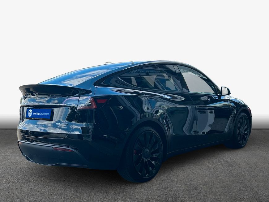 Tesla Model Y Performance Dual Motor AWD