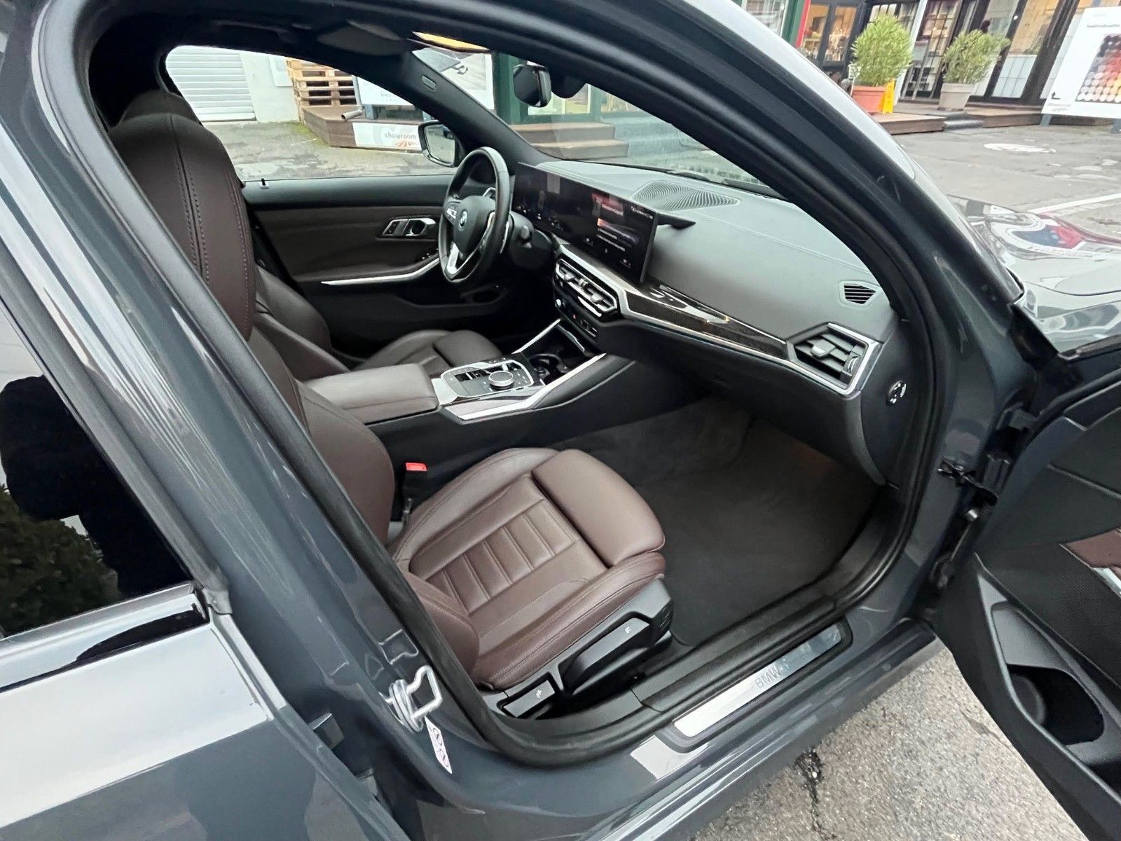 BMW 330e *xDrive*Schiebedach