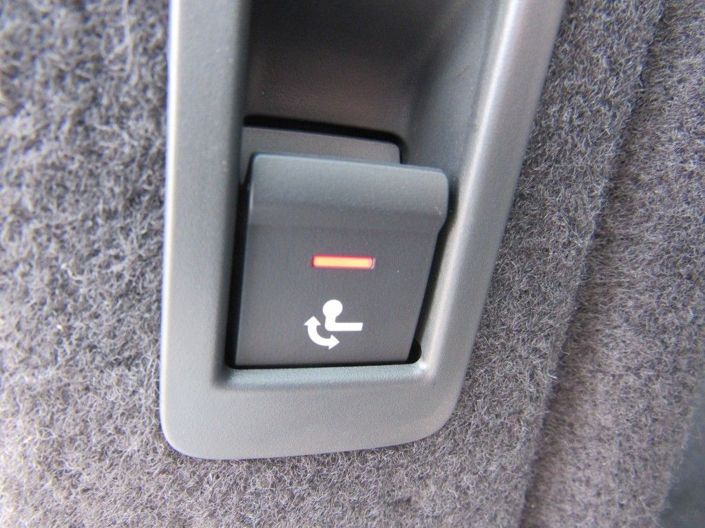 Audi A4 Avant 40 TFSI S-Tron. - Samsaru's Car Outlet
