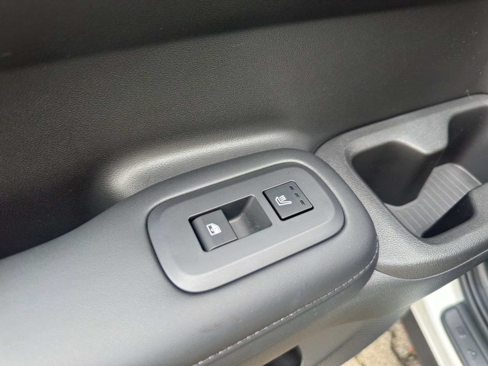 Hyundai SANTA FE 1.6 T-GDI PHEV BLACKLINE - Samsaru's Car Outlet