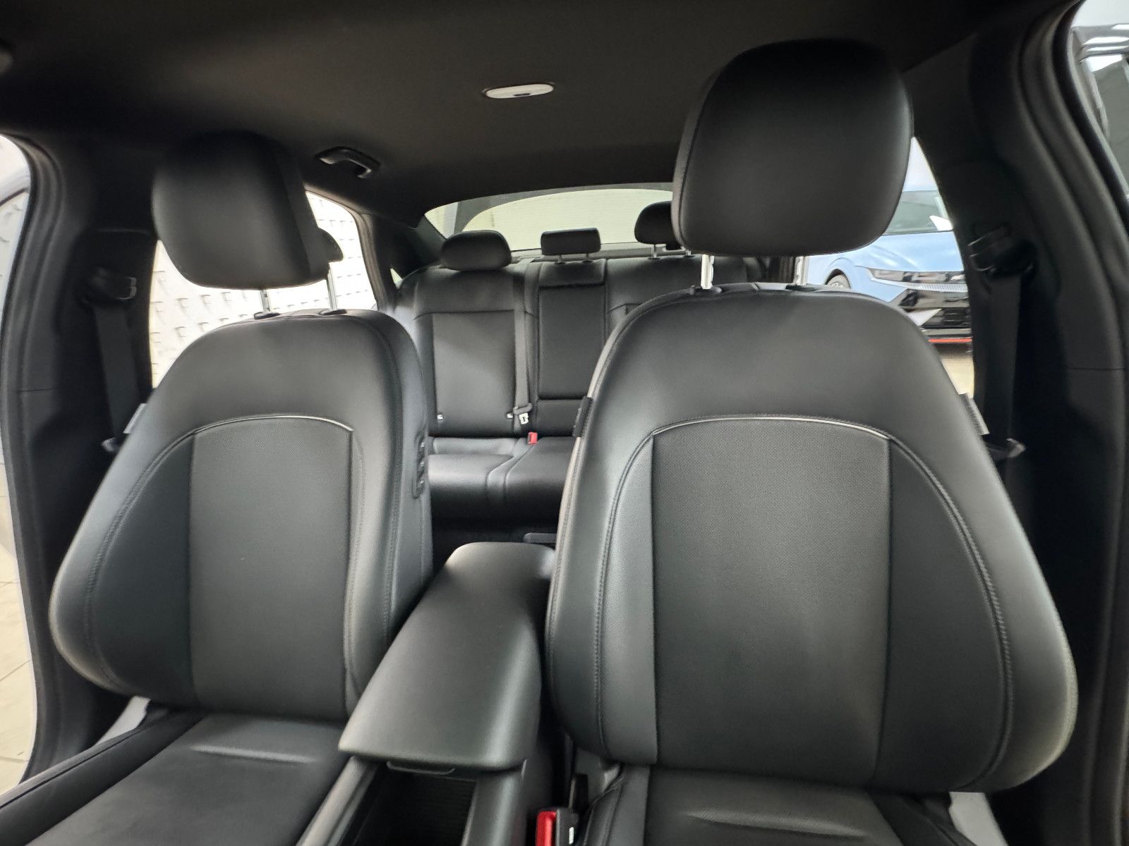 Hyundai IONIQ 6 77,4kWh 325ps 4WD Uniq 360°K/BOSE/DIGI