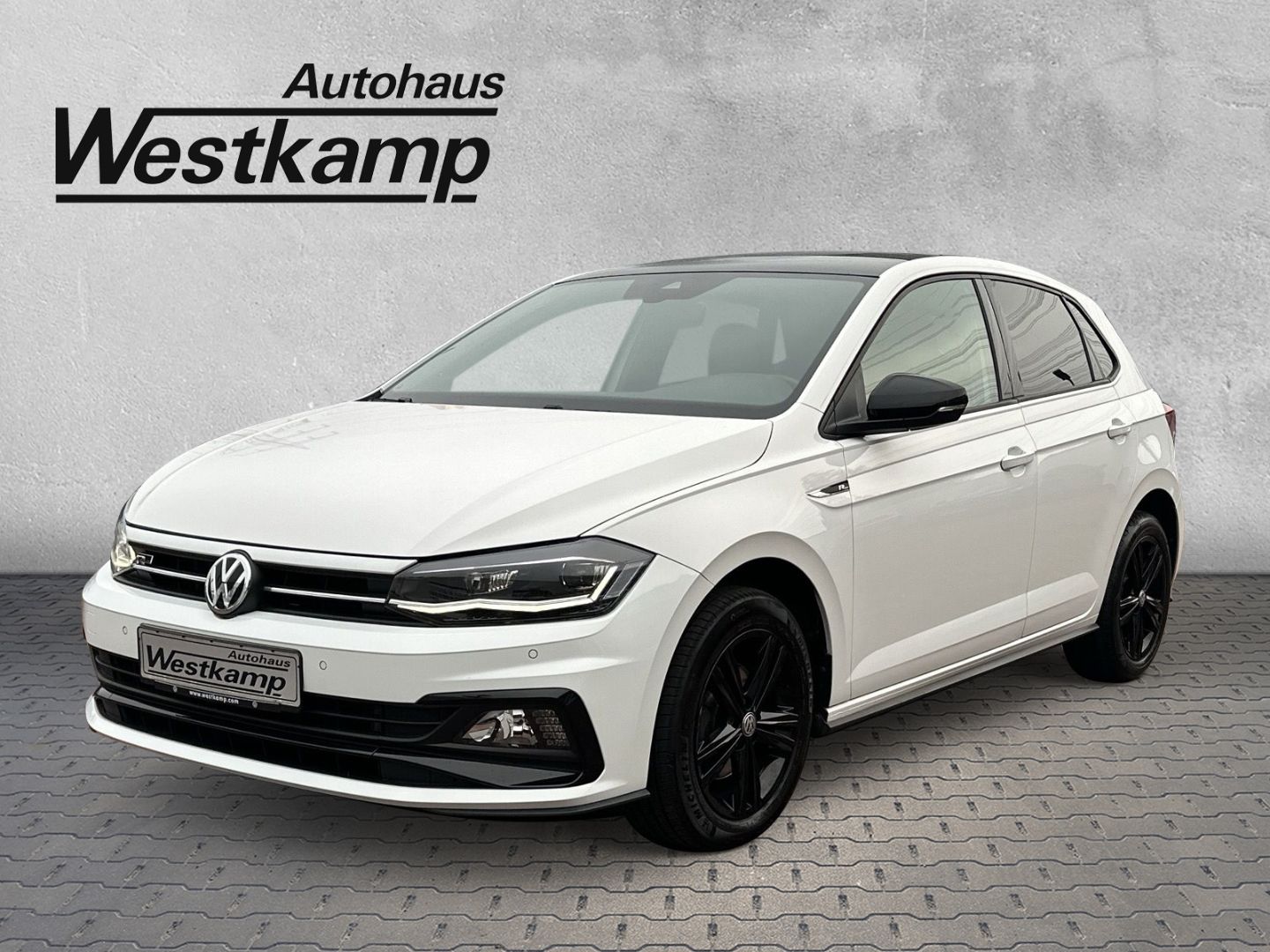 Volkswagen Polo Highline 1.0 TSI DSG R-Line Black - Samsaru's Car Outlet