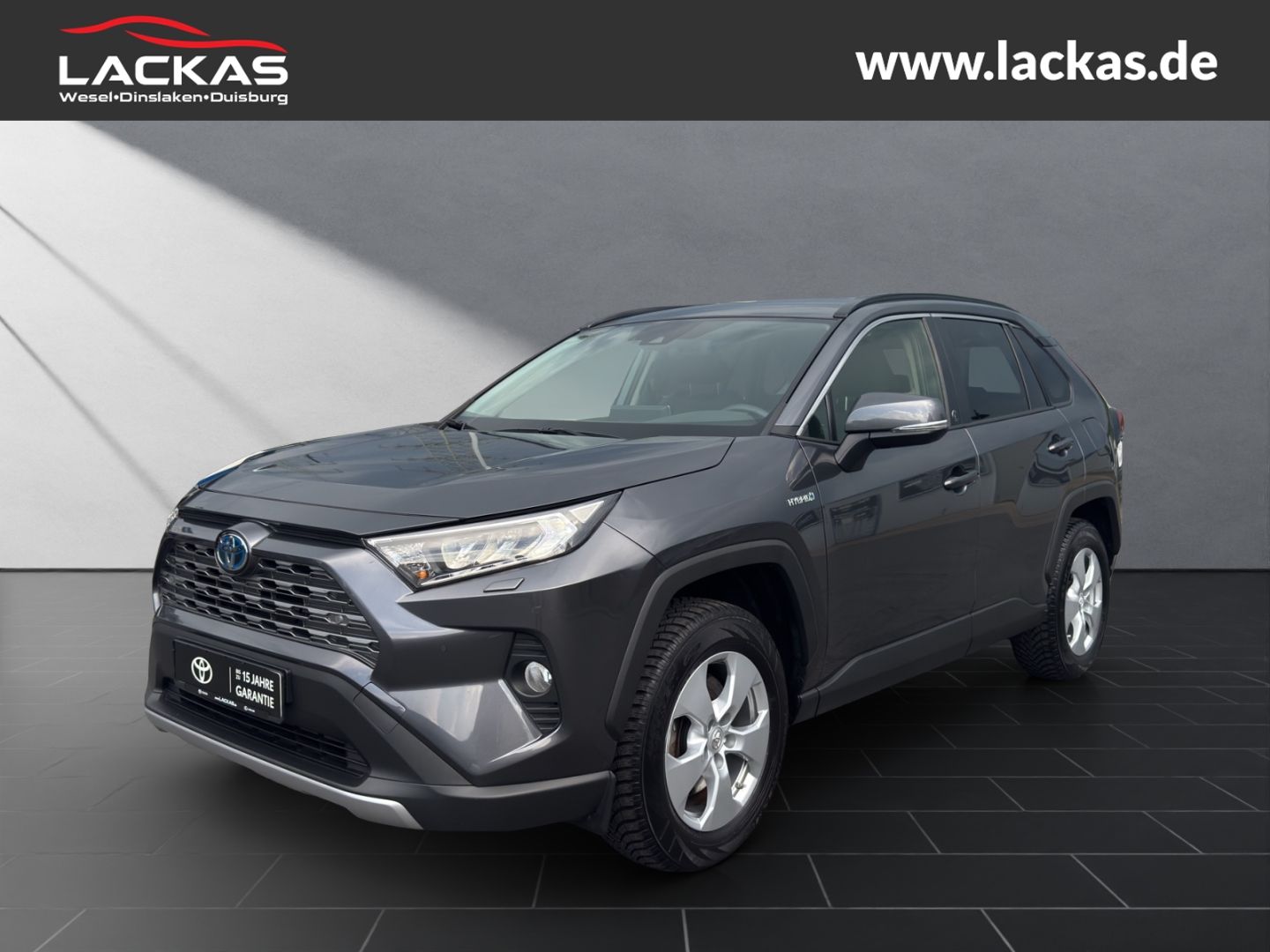 Toyota RAV 4 Hybrid - Samsaru's Car Outlet