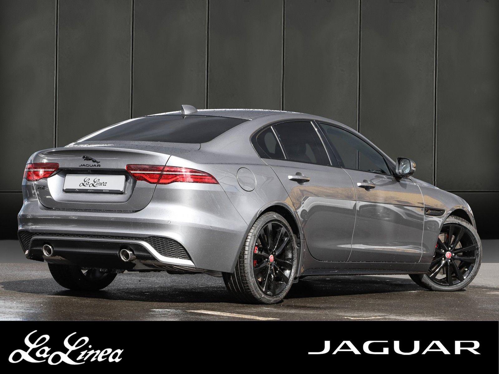 Jaguar XE P250 R-Dynamic Black Winter Paket