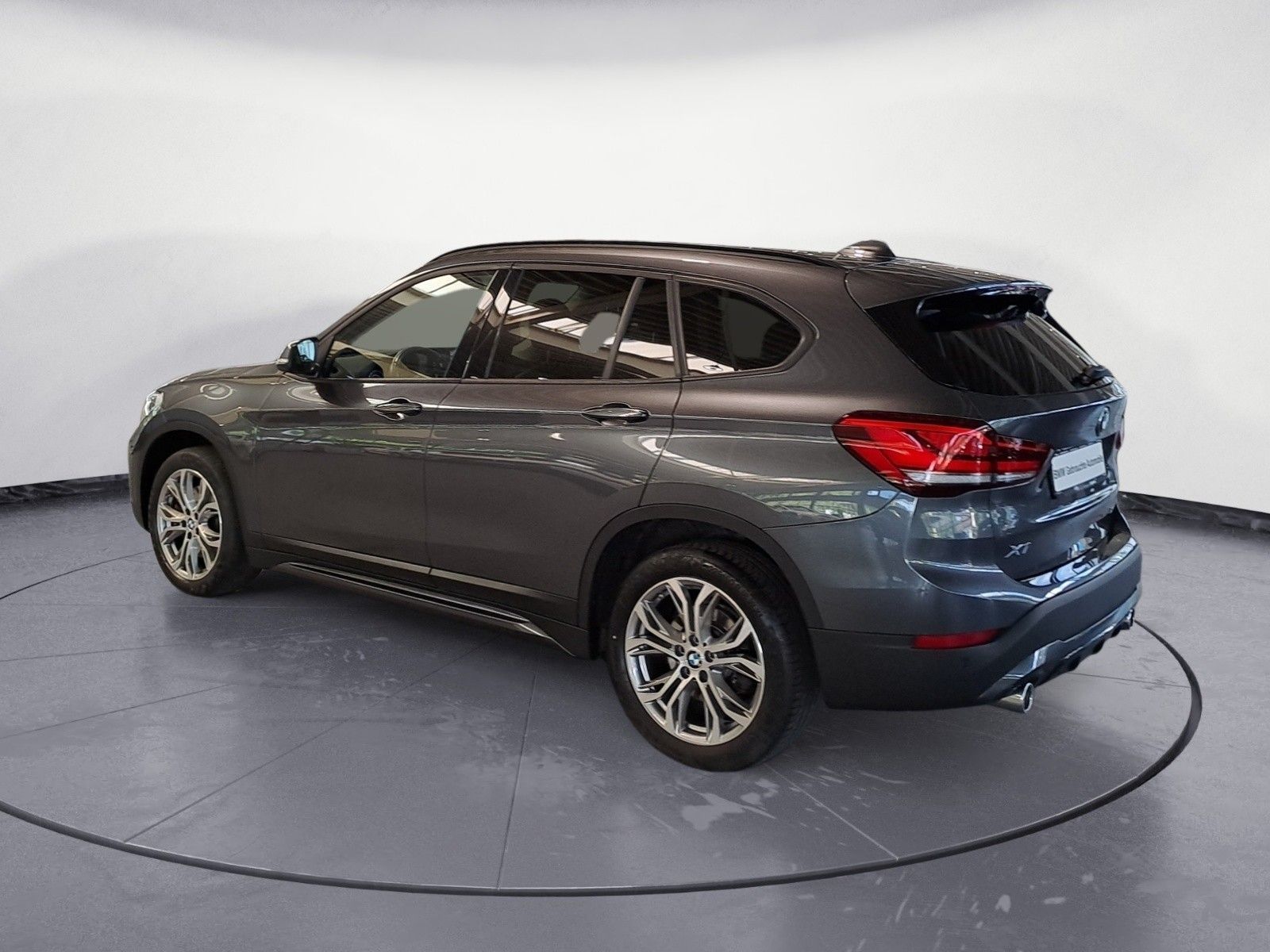 BMW X1 xDrive20d Sport Line - Samsaru's Car Outlet