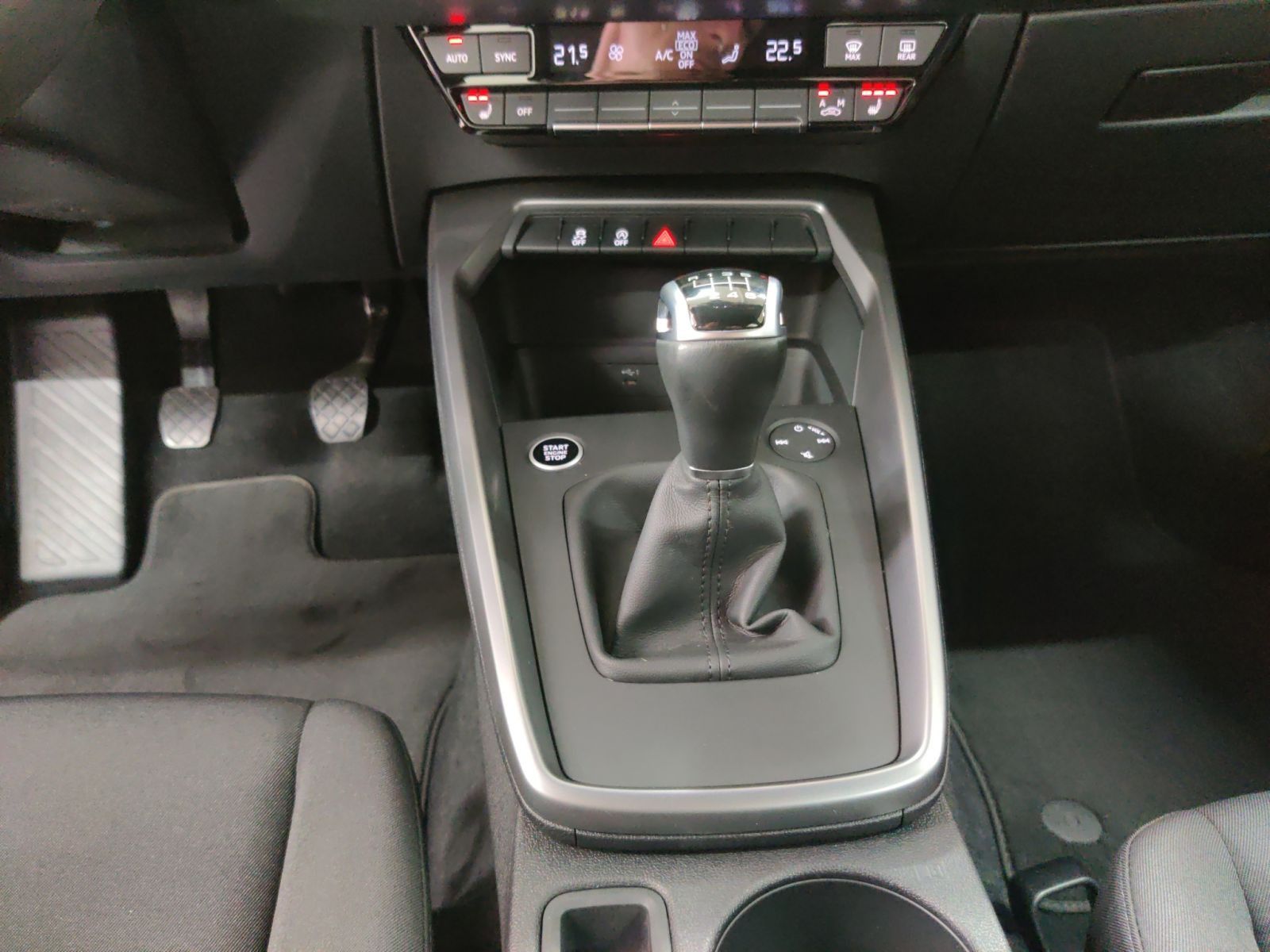Audi A3 Sportback Advanced 35 TFSI - Samsaru's Car Outlet