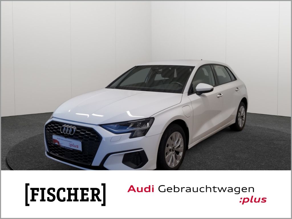 Audi A3 Sportback 40TFSIe S tronic LED Navi SHZ GRA P