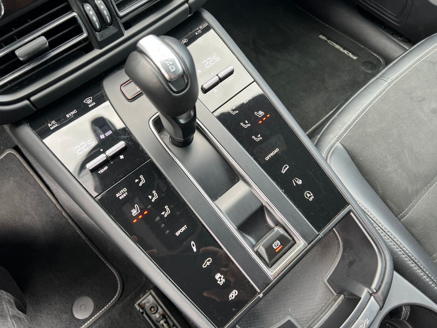 Porsche Macan GTS | PTS miamiblau | LED inkl. PDLS+ |