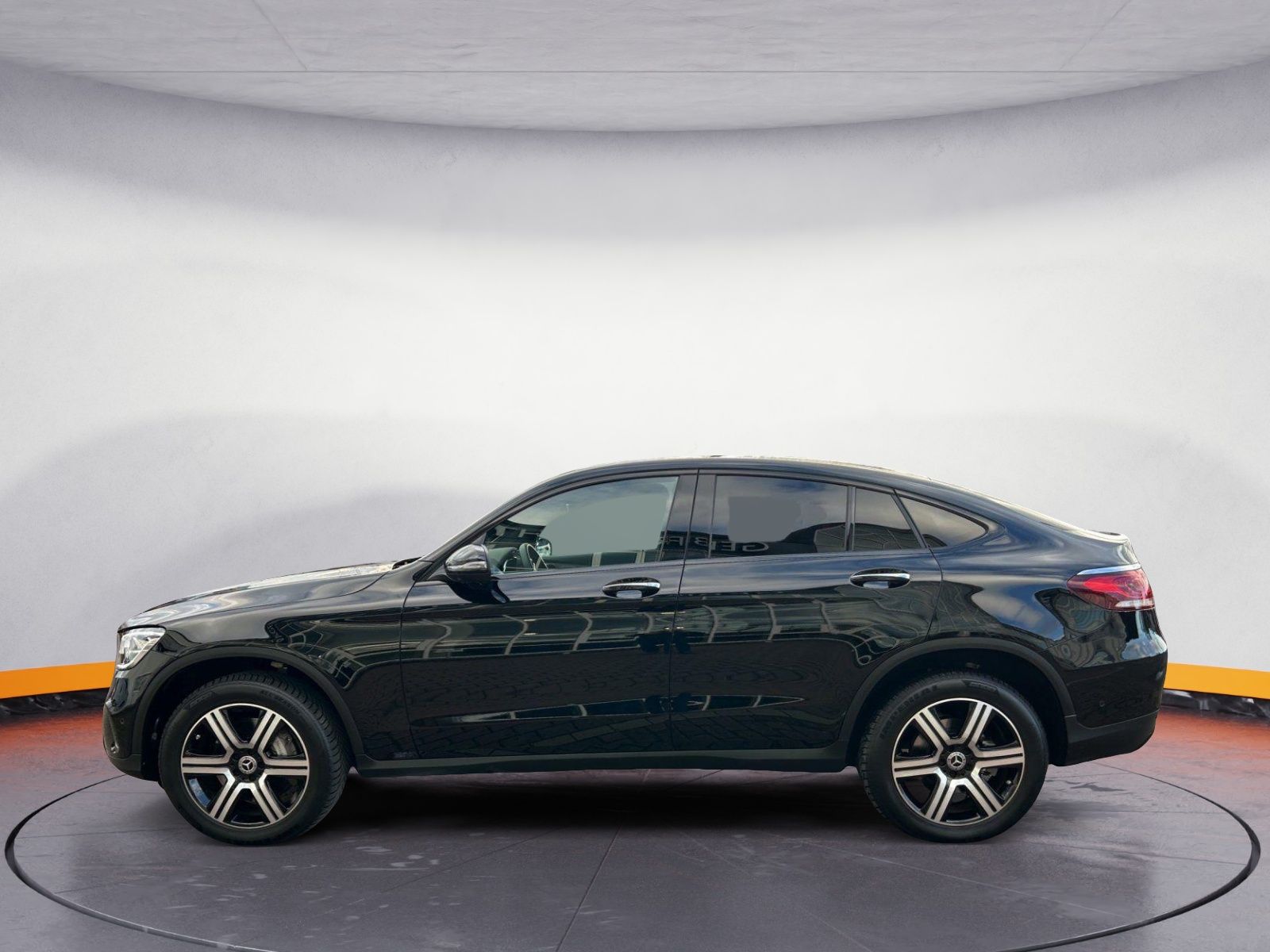 Mercedes-Benz GLC300e 4M Coupé - Samsaru's Car Outlet