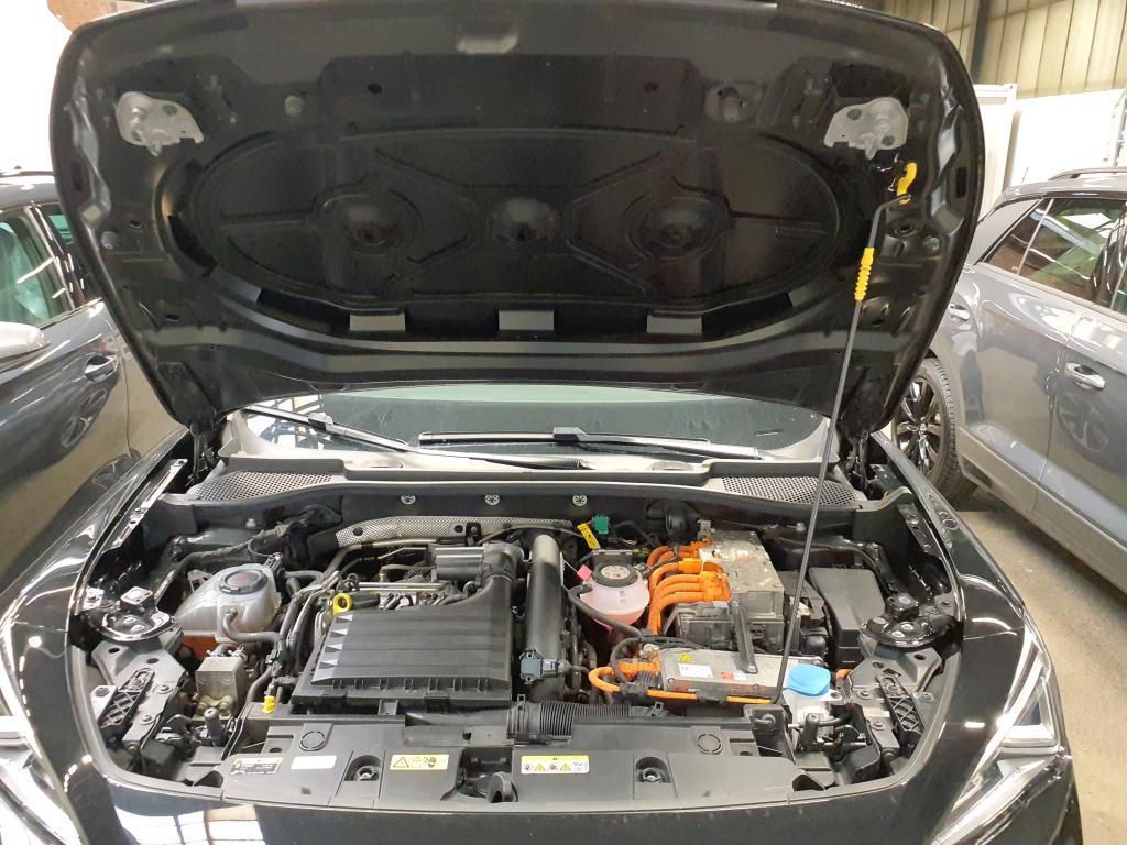 Cupra Formentor 1.4 TSI e-HYBRID 150kW Pano*AHK*RFK*SH