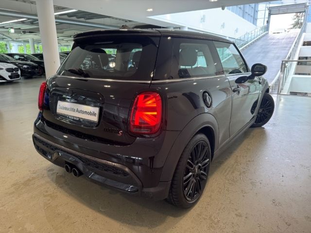 MINI Cooper S - Samsaru's Car Outlet