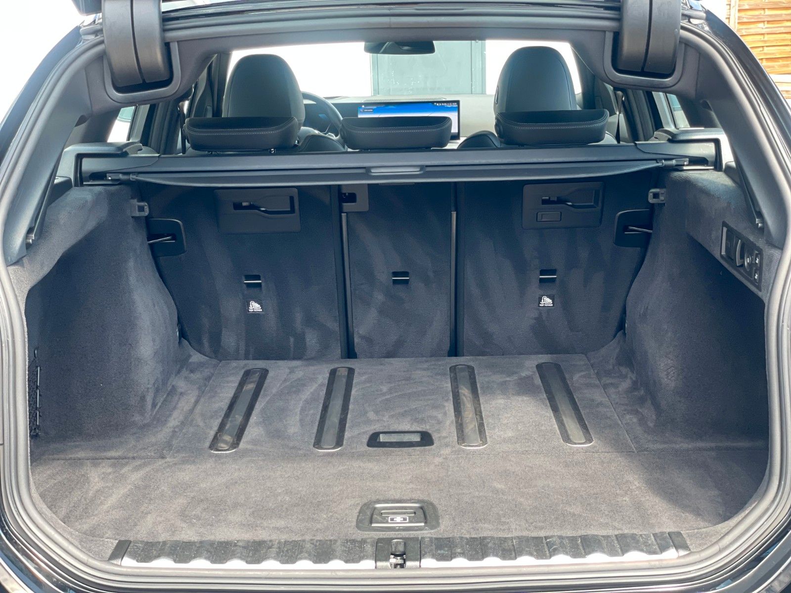 BMW 320d xDrive Touring - Samsaru's Car Outlet