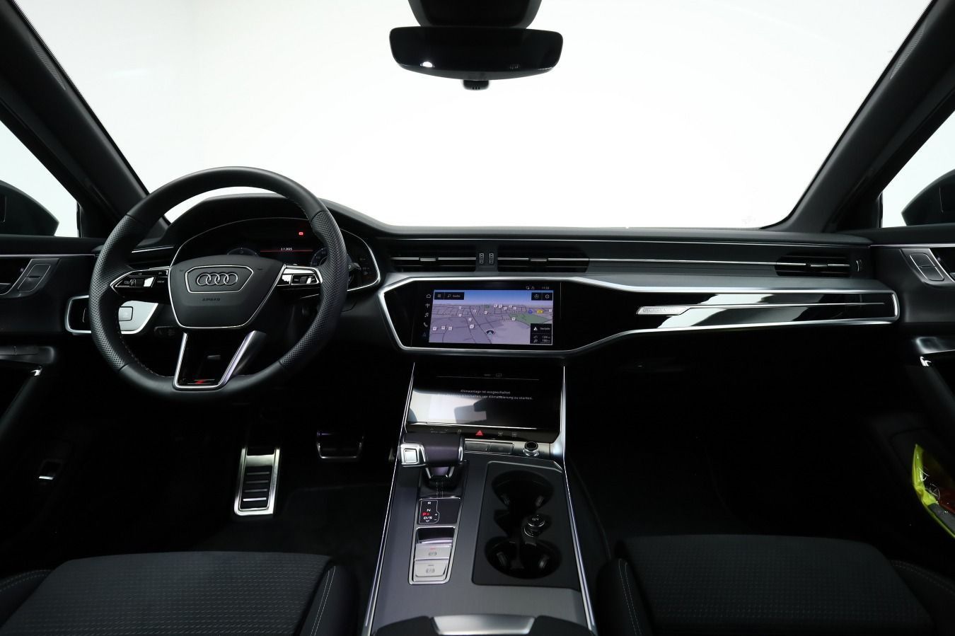 Audi A6 Avant 40 TDI quattro S line - Samsaru's Car Outlet