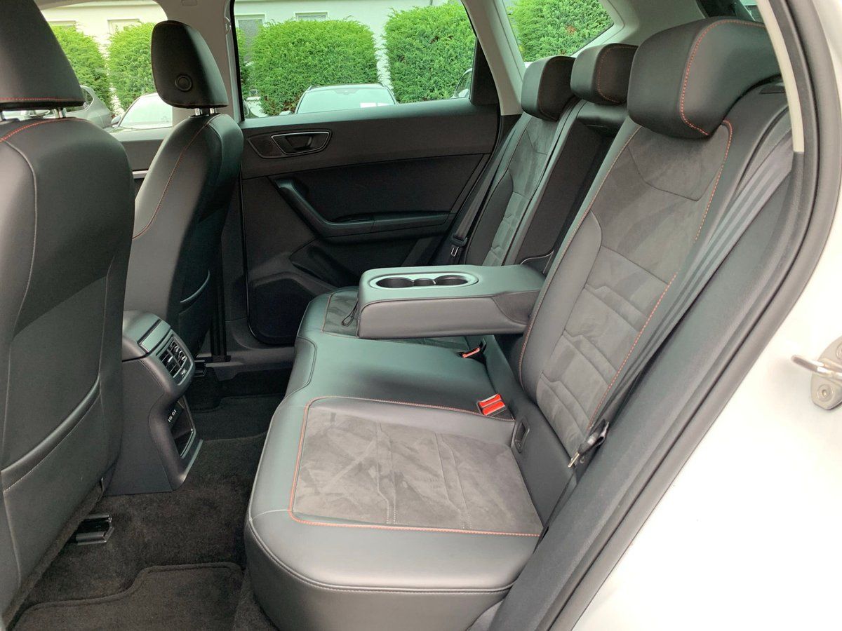 Seat Ateca FR 2.0 TSI DSG 4Drive AHK+NAVI+KAMERA+SHZ+
