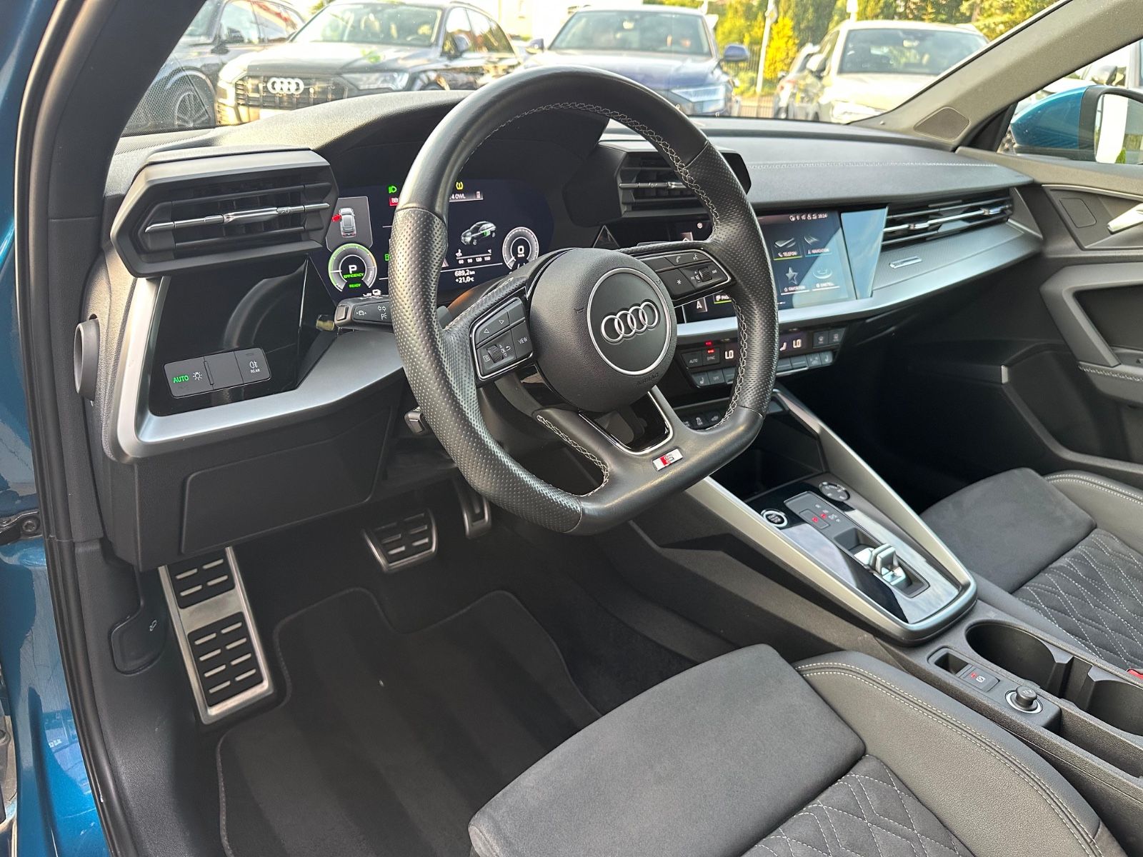 Audi A3 Sportback 40 TFSI e S line - Samsaru's Car Outlet