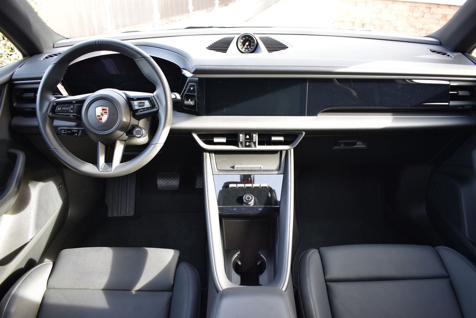 Porsche Macan 4 - Samsaru's Car Outlet