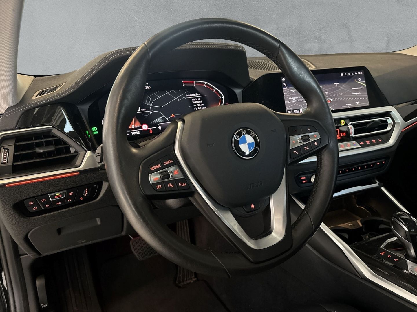 BMW 320 d xDrive Luxury - Samsaru's Car Outlet