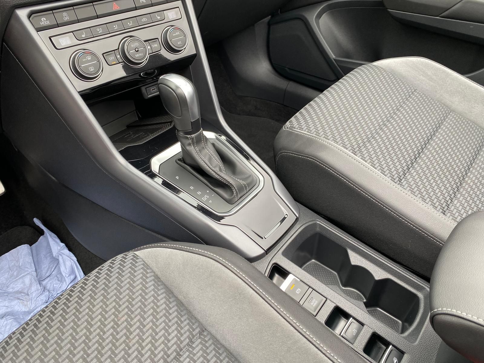Volkswagen T-Roc R-Line - Samsaru's Car Outlet