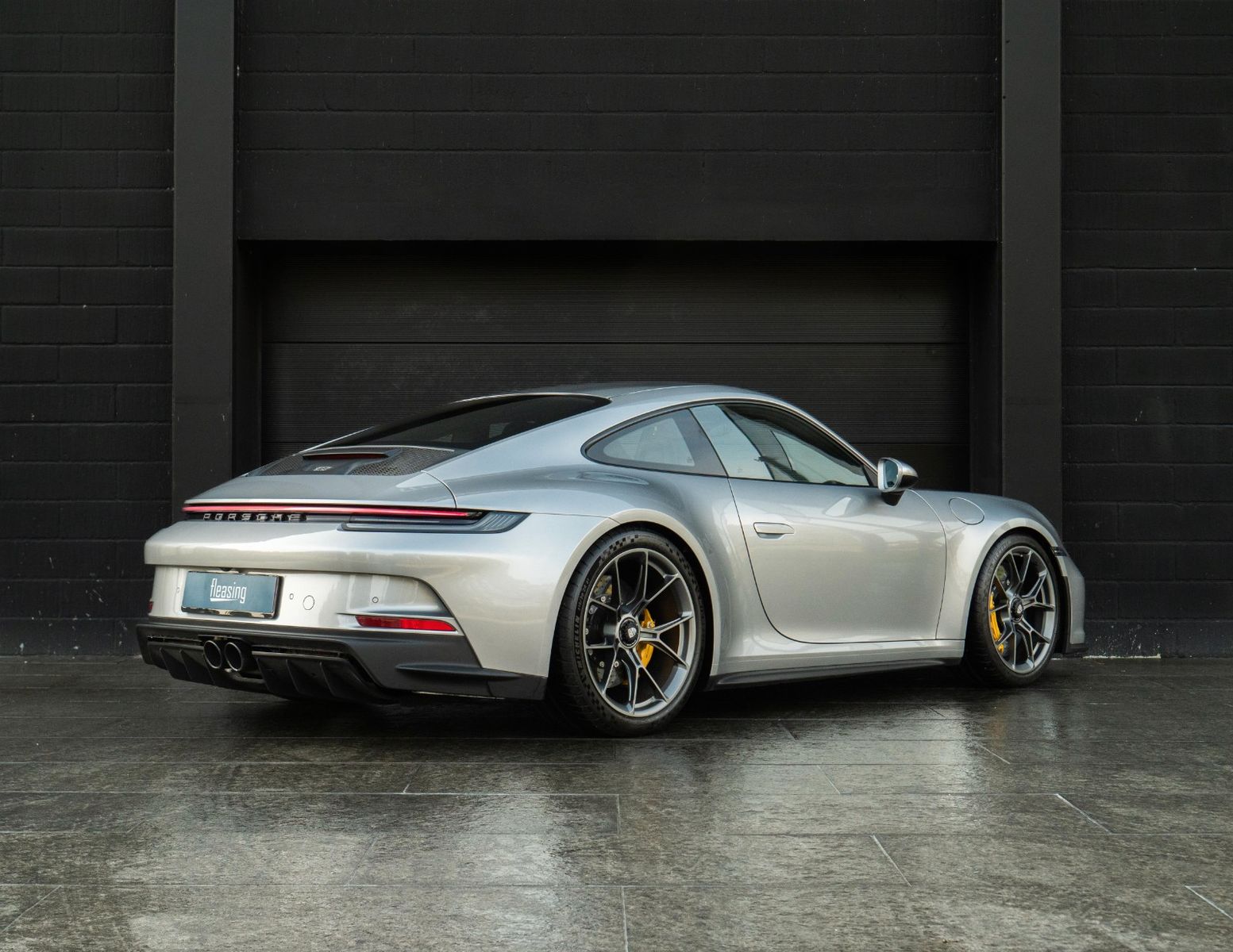 Porsche 992 (911) GT3 Touring - Samsaru's Car Outlet
