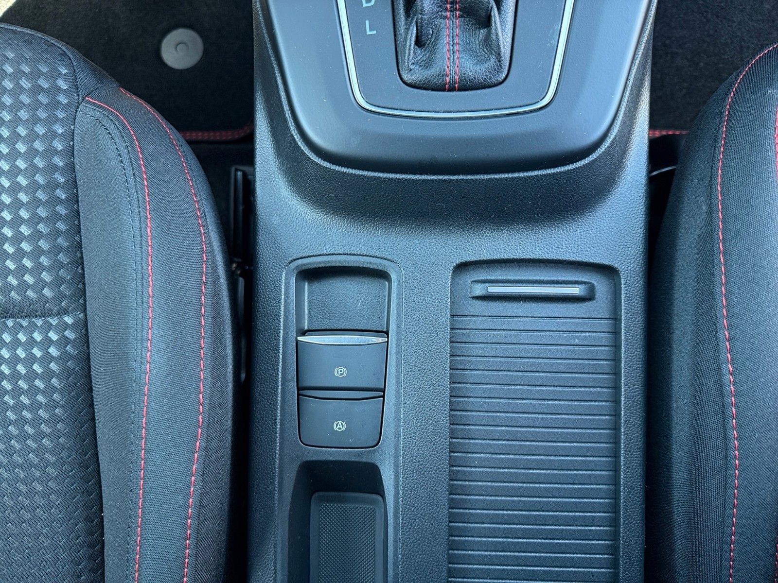 Ford Focus Turnier 1.0 HYBRID Aut. ST-Line X |WP|B&O|
