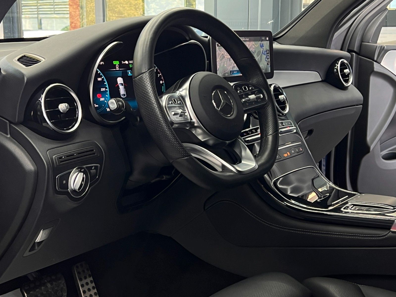 Mercedes-Benz GLC 300e 4M Coupé AMG - Samsaru's Car Outlet