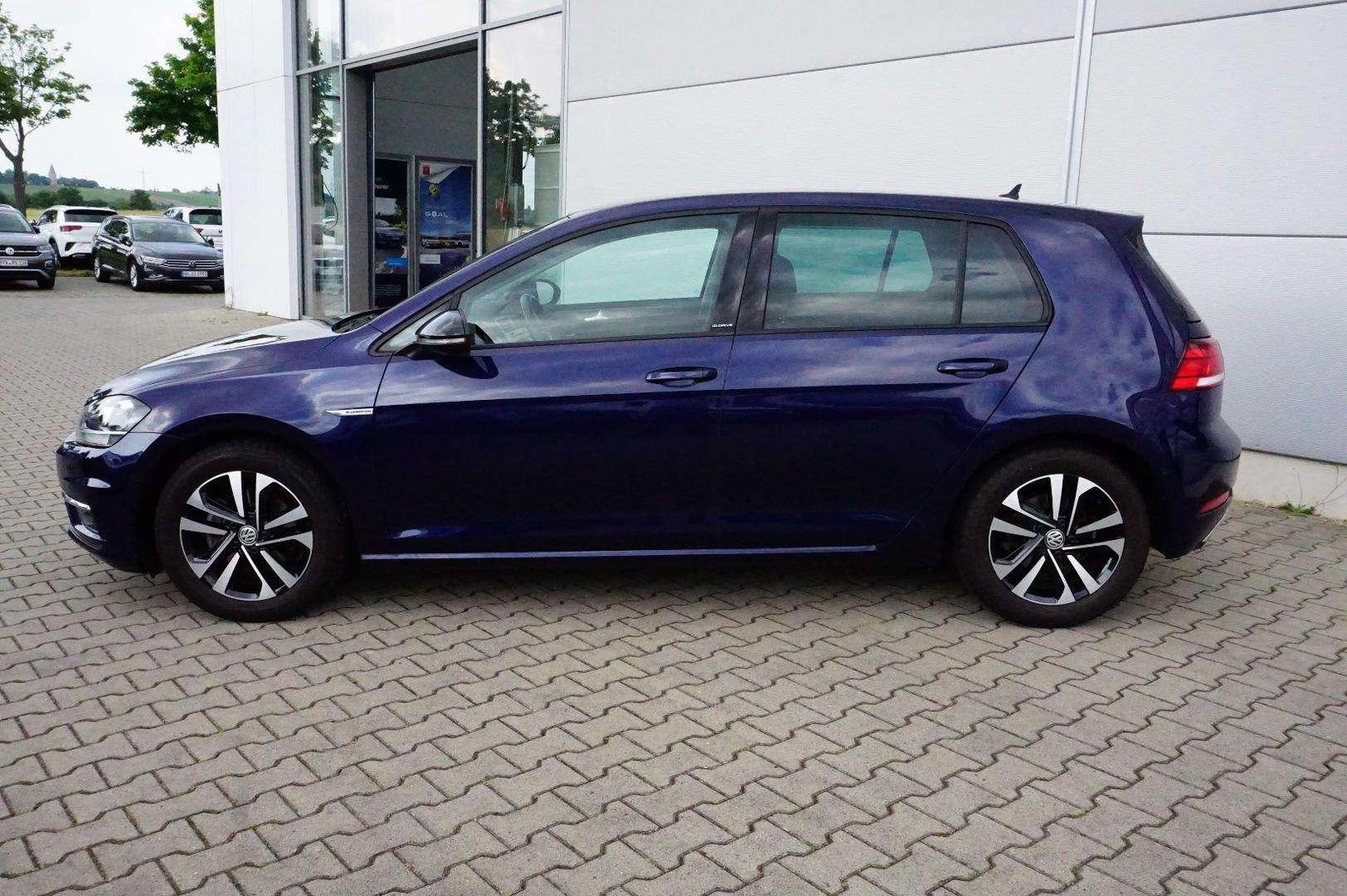 Volkswagen Golf IQ.DRIVE 1.5 l TSI - Samsaru's Car Outlet