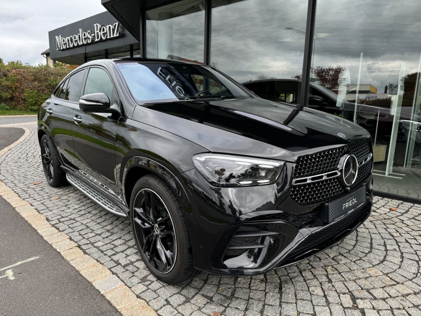 Mercedes-Benz GLE 450d 4M Coupe  AMG, AHK, Head-Up, Pano, 22"