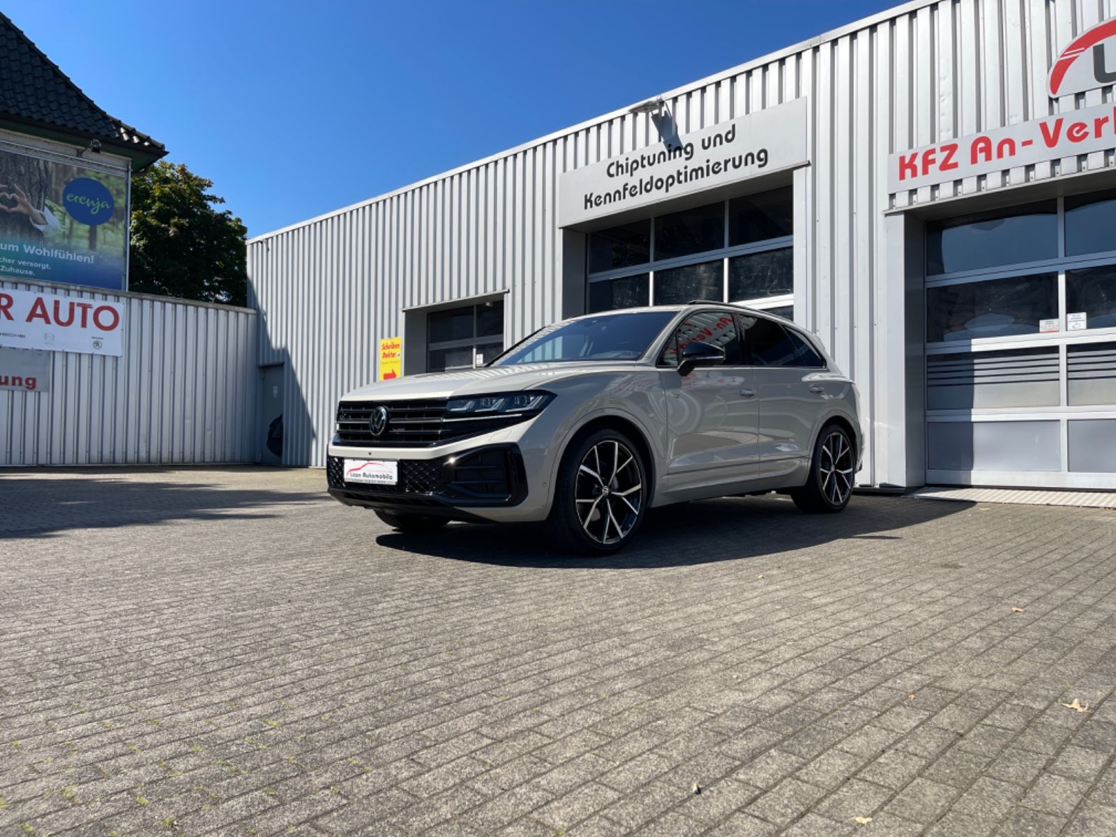 Volkswagen Touareg 3.0TDI R-Line Massage AHK Nachtsicht 360