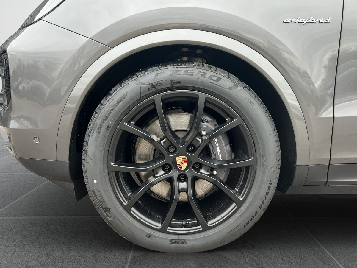 Porsche Cayenne E-Hybrid | Luftfederung | Panorama |