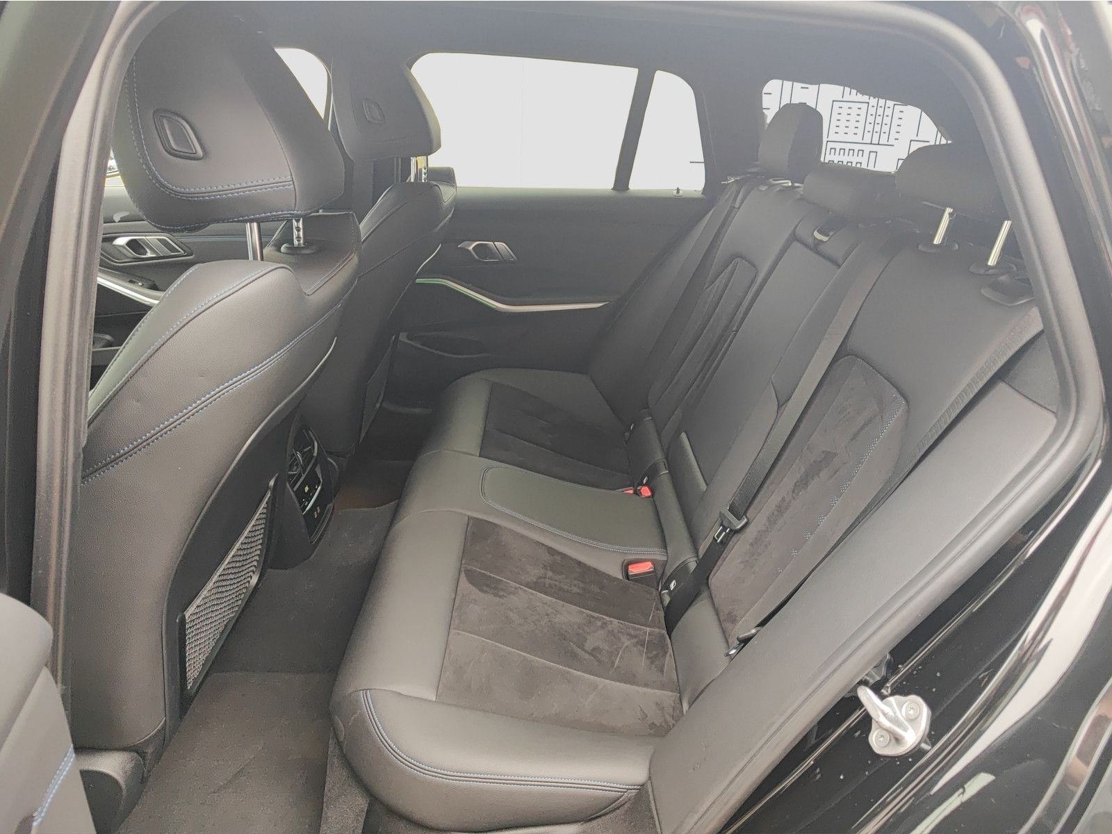 BMW 320d xDrive M Sport - Samsaru's Car Outlet