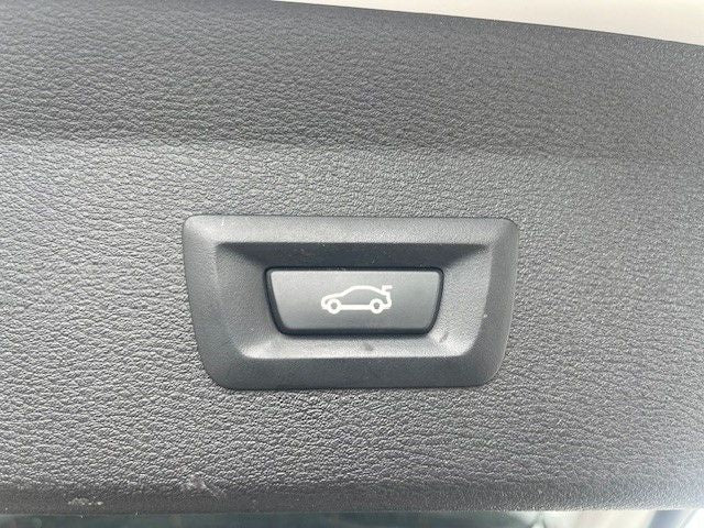 BMW X1 xDrive 25e - Samsaru's Car Outlet