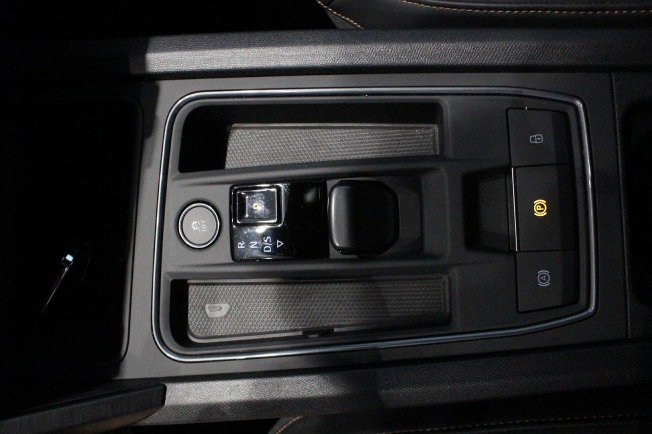 Cupra Formentor VZ 2.0 TSI DSG 4Drive 4JGAR/AHK/PANO/e