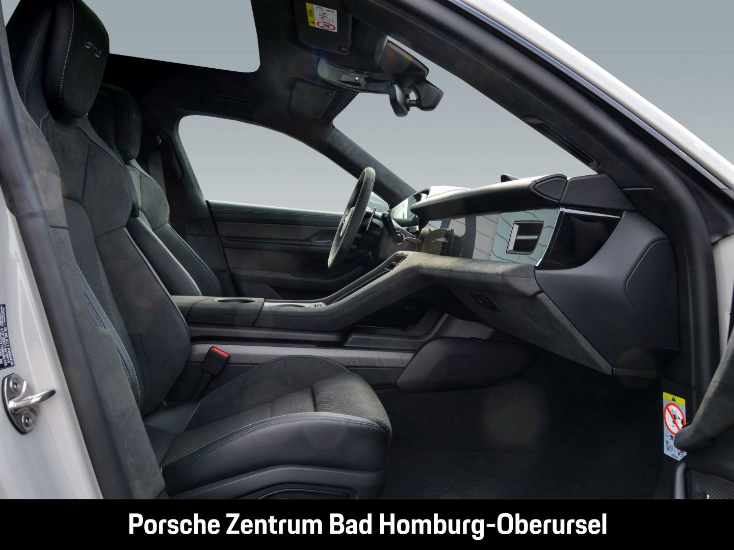 Porsche Taycan GTS Sport Turismo HA-Lenkung Active-Ride