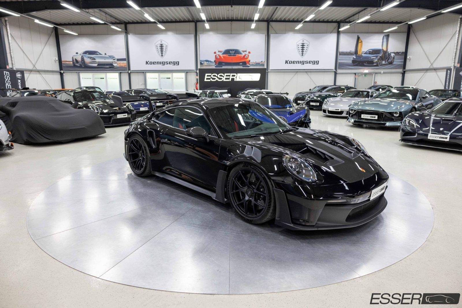 Porsche 992 GT3 RS - Samsaru's Car Outlet