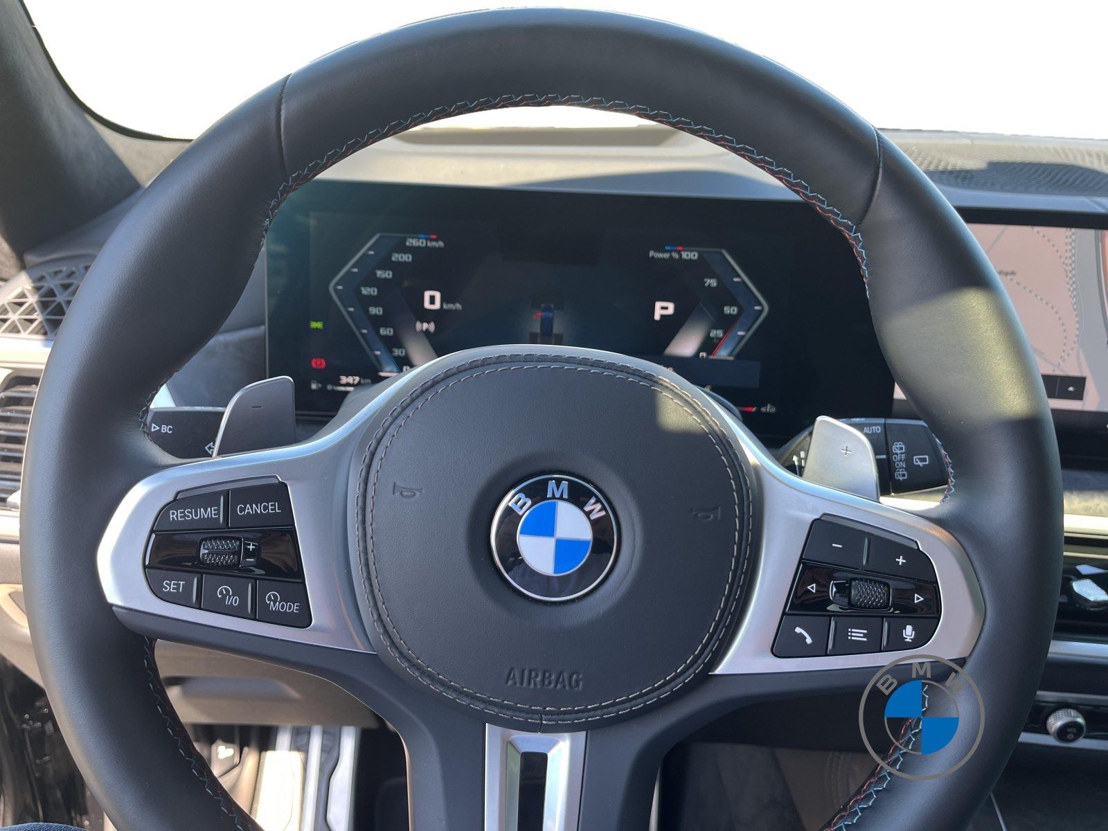 BMW X7 M60i xDrive Autobahnas Pano Sky AHK Sthzg H/K