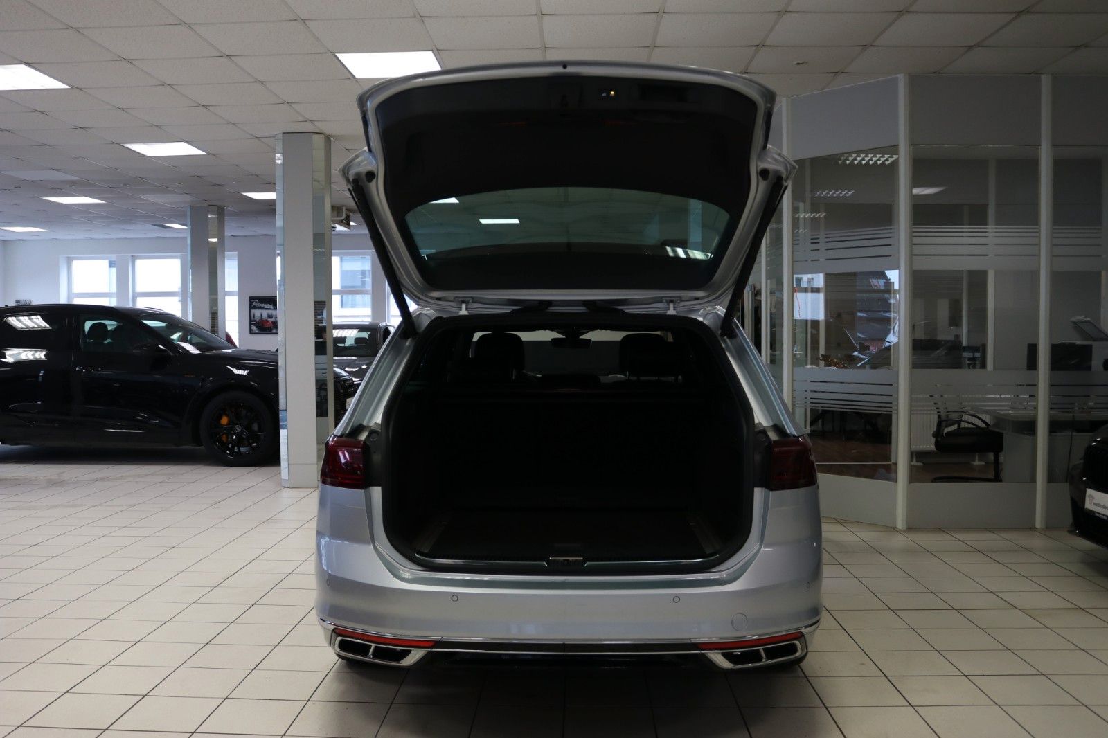 Volkswagen Passat 4Motion R-Line Matrix 360° Memory AHK