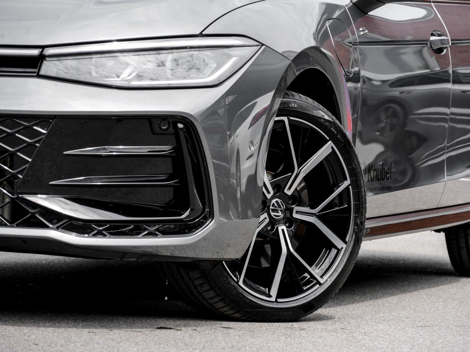 Volkswagen Passat Variant R-Line Signature eHybrid HarmanKa