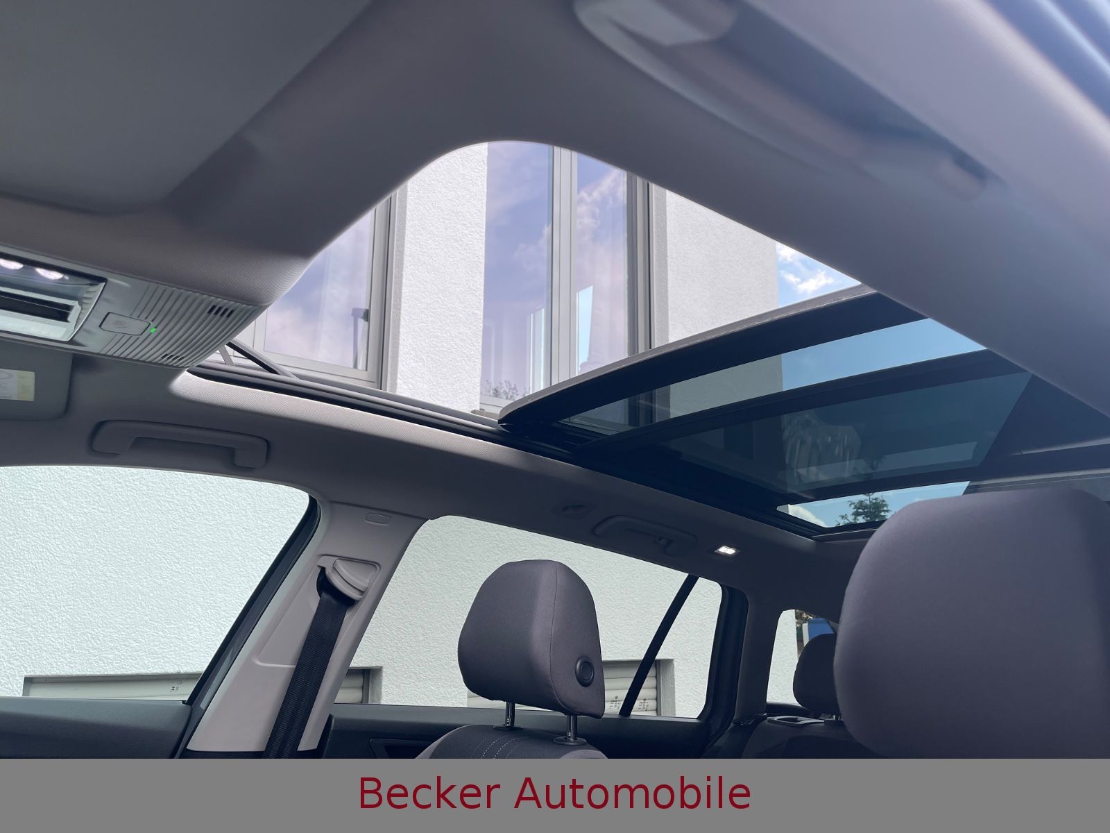 Volkswagen Golf VIII Variant Alltrack 4Motion BLACK STYLE